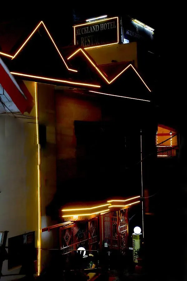 Auckland Hotel And Restaurant Near Mall Road Šimla